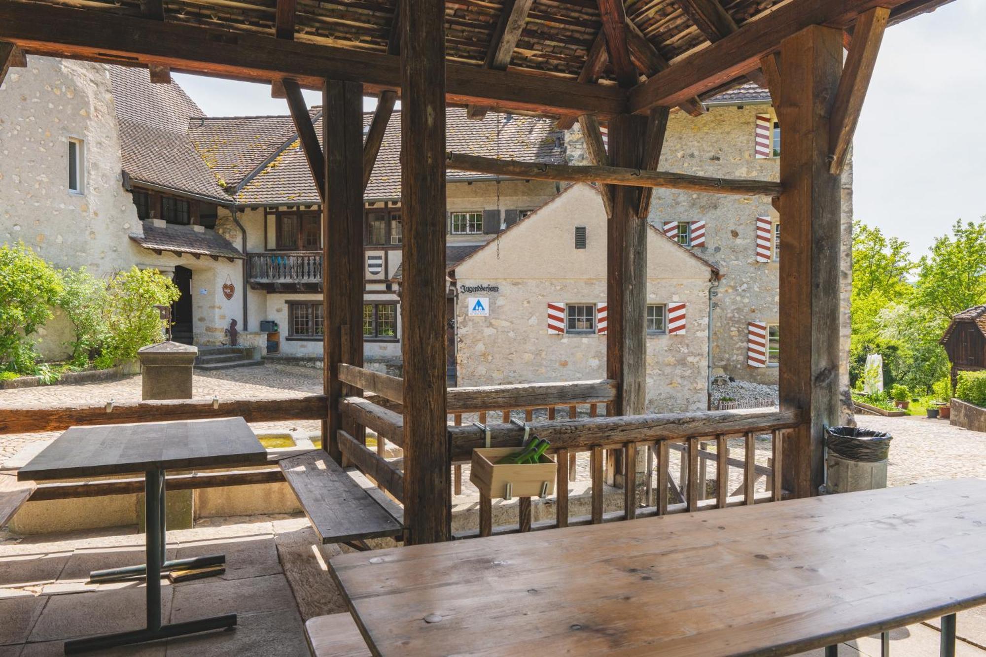 Brugg Youth Hostel Bagian luar foto